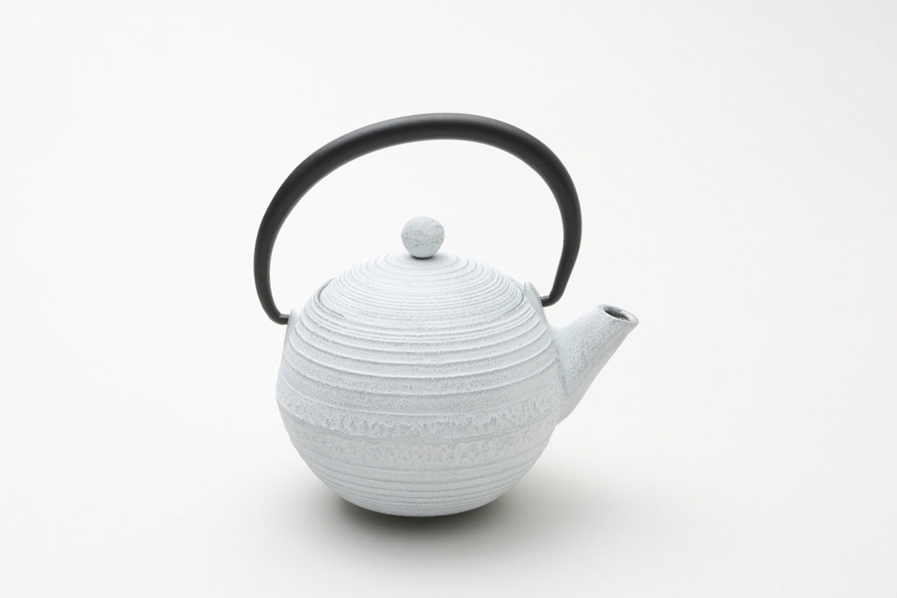 茶具急须茶壶球形0.25L 白银水泽铸物南部铁器金属工艺品– Takumi Japan
