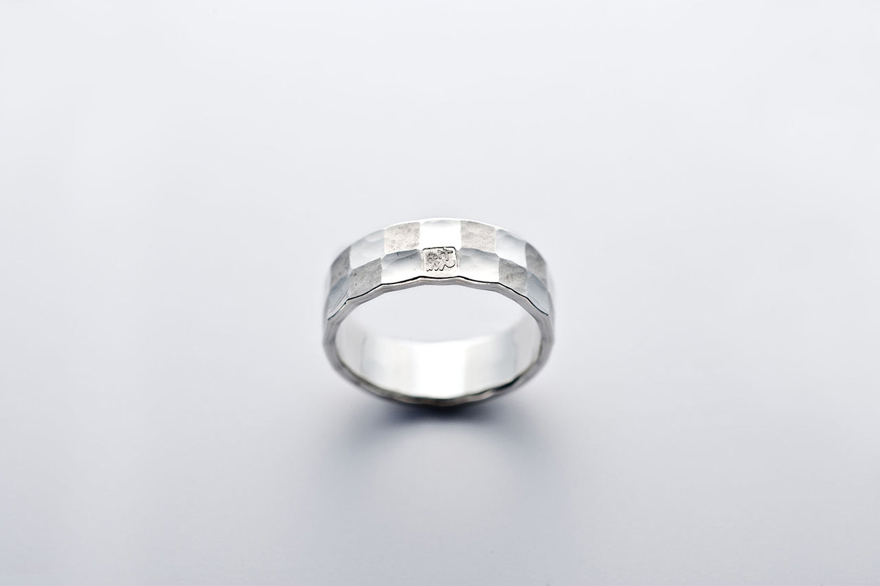 Jewelry, Checkered two-tiered ring - Kenichiro Izumi, Tokyo silverware, Metalwork