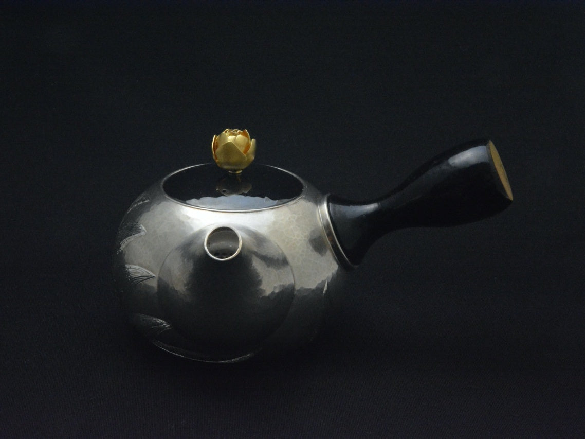 Tea supplies, Kyusu teapot, Flower sculpture - Lotus Kenichiro Izumi, Tokyo silverware, Metalwork