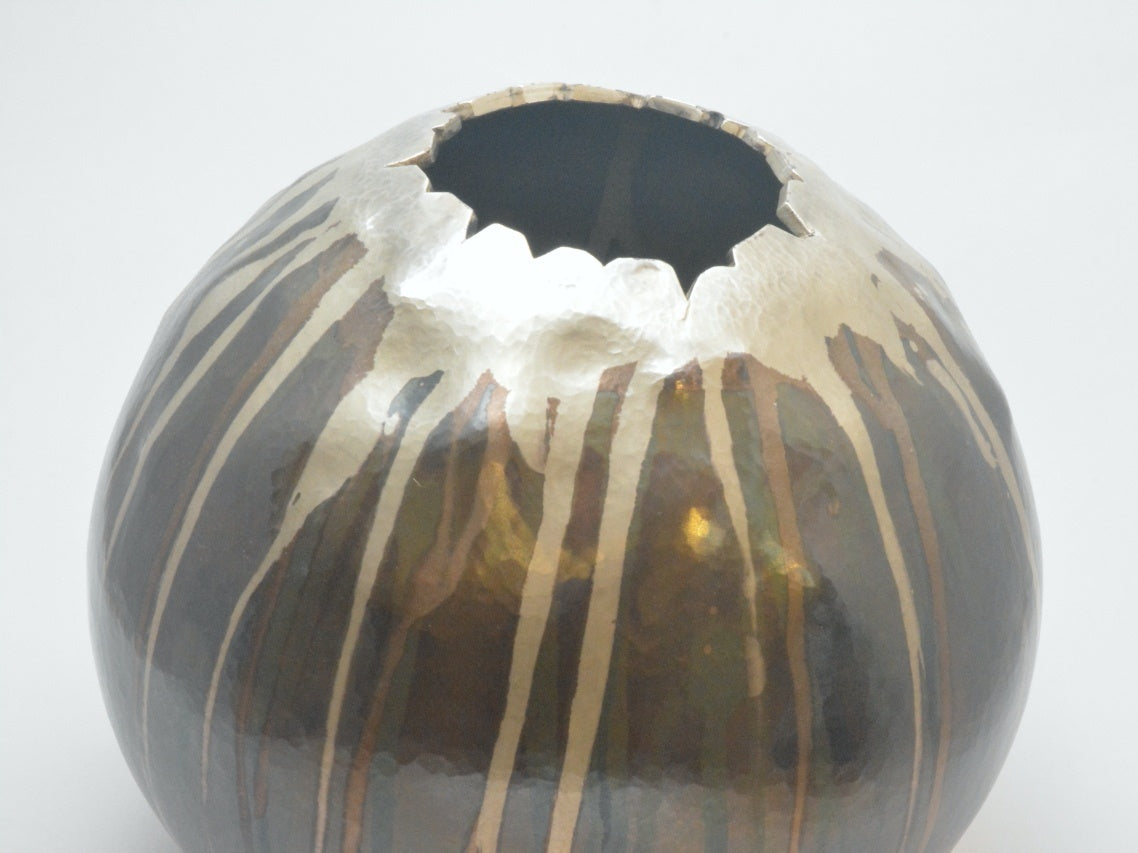 Flower vessel, Vase Gosai - Kenichiro Izumi Award-winning work, Tokyo silverware, Metalwork