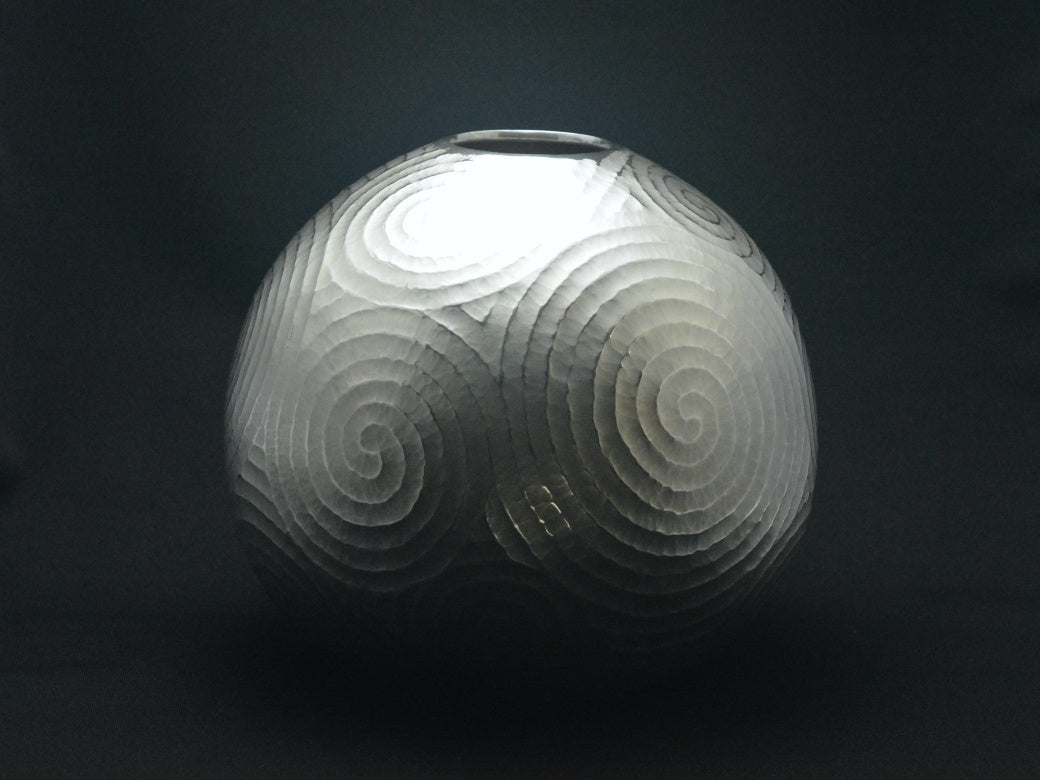 花瓶 纯银锻造花器 珍珠纹 泉健一郎 东京银器 金属工艺品