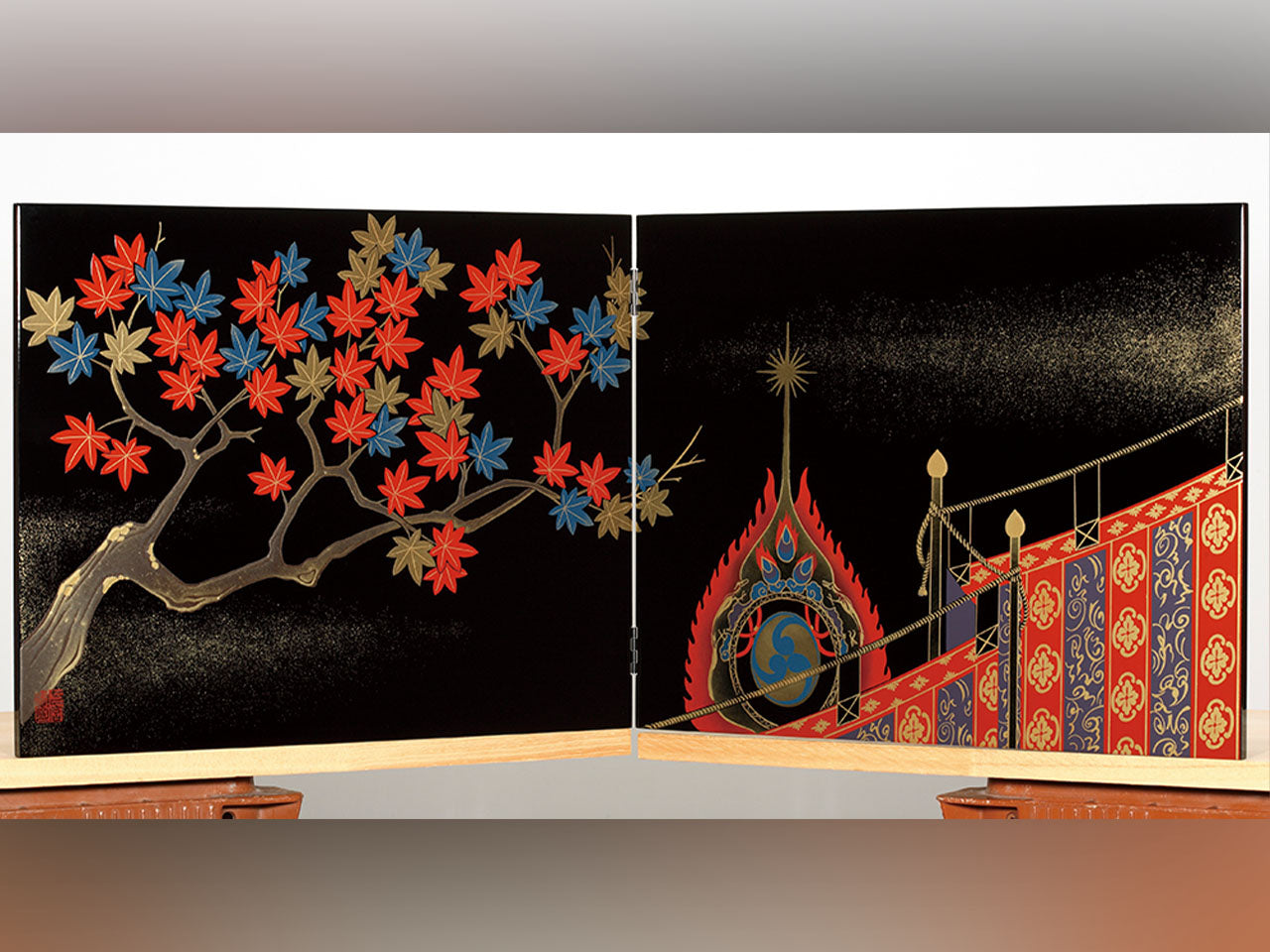 Ornament, Folding screen, November Autumn leaves, Black - Aizu lacquerware