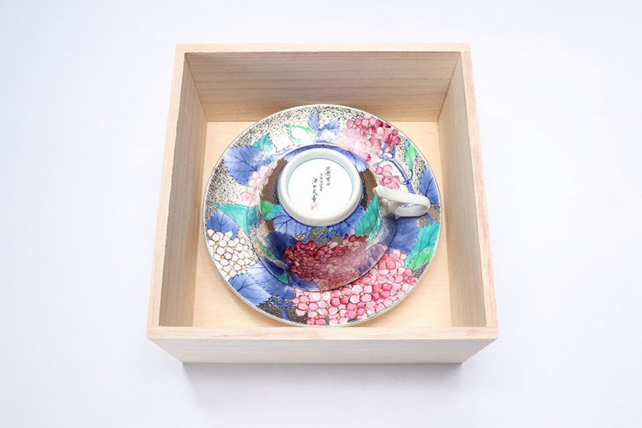 Cafe supplies, Coffee cup with wooden box, Platinum painting,Hydrangea - Kinryu-kiln, Tendo Eguchi, Arita ware, Ceramics