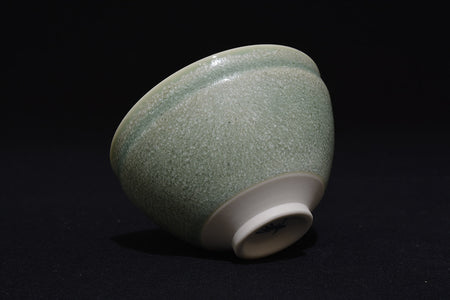 Drinking vessel, Large sake cup, Warbler jade, Tenmoku shape, tea cup - Shinemon-kiln, Arita ware, Ceramics