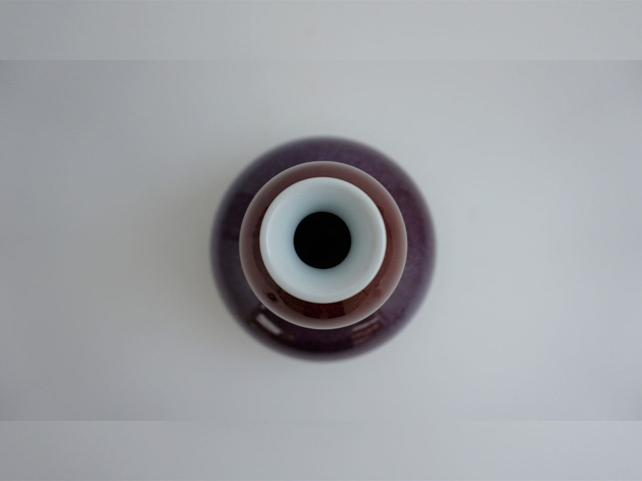 Flower vessel, Vase, Purple red cinnbar, Gourd shape - Shinemon-kiln, Arita ware, Ceramics