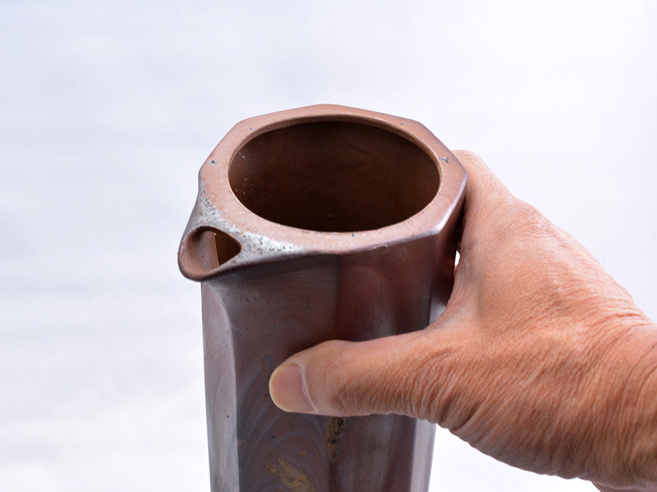 餐桌小物 水瓶 斜面圓筒狀水瓶 五郎邊衛窯 備前燒 陶瓷器