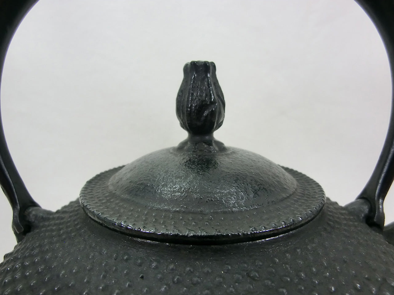 茶具 鐵壺 平丸霰紋 中 1.4L金野和司 南部鐵器 金屬工藝品