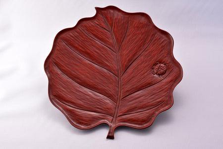 Tableware, Leaf shaped plate, Ladybird carving - Toshiki Ozono, Kamakura carved lacquerware