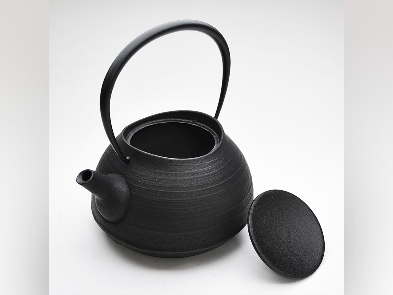 茶具 铁壶 刷毛目 1.0L 黑色 200V电磁炉可用 南部铁器 金属工艺品