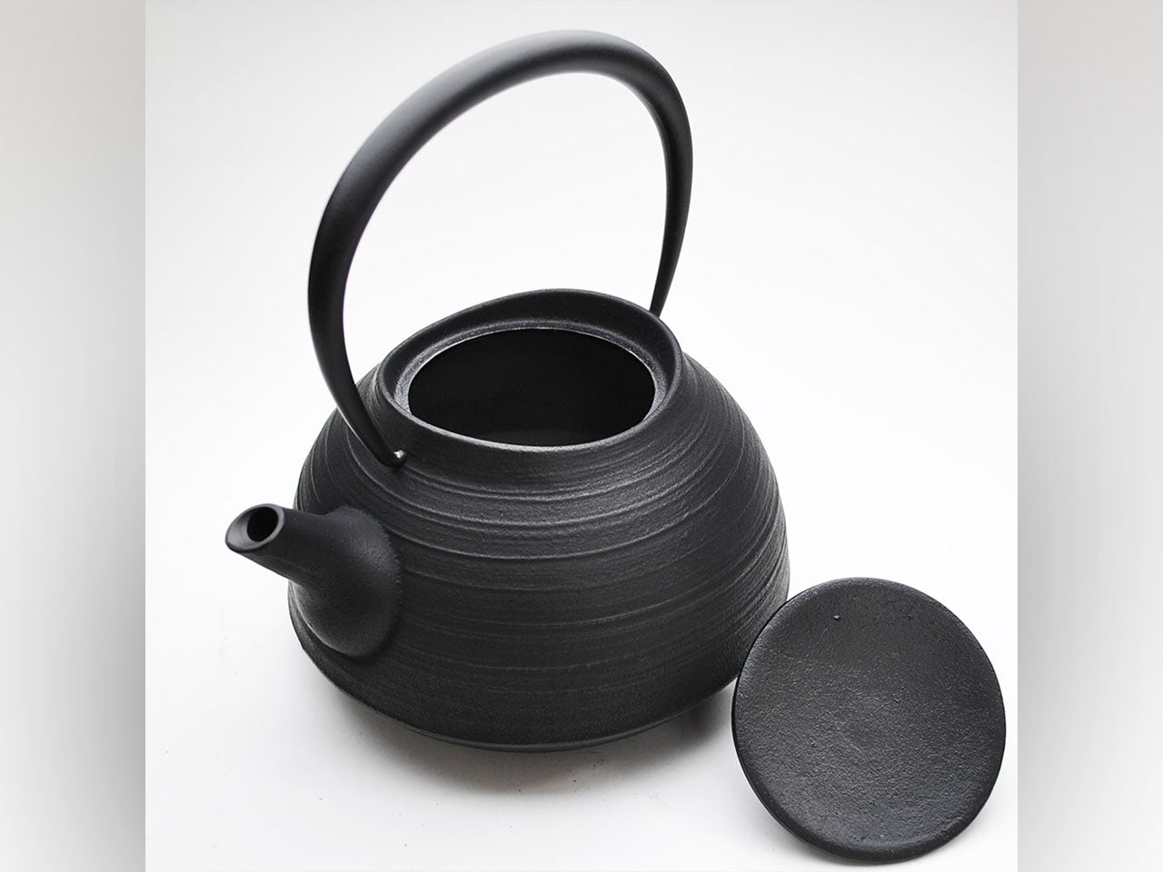 茶具 铁壶 刷毛目 1.3L 黑色 200V电磁炉可用 南部铁器 金属工艺品