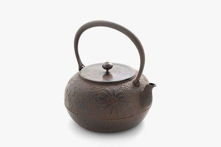 Tea supplies, Iron kettle Round and flat shape 2.1L, Induction cooker compatible, Chobun Hasegawa, Yamagata cast iron, Metalwork