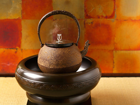 Tea supplies, Wax casting iron kettle, Dragon design 1.3L, - Takumi Sato, Yamagata cast iron, Metalwork